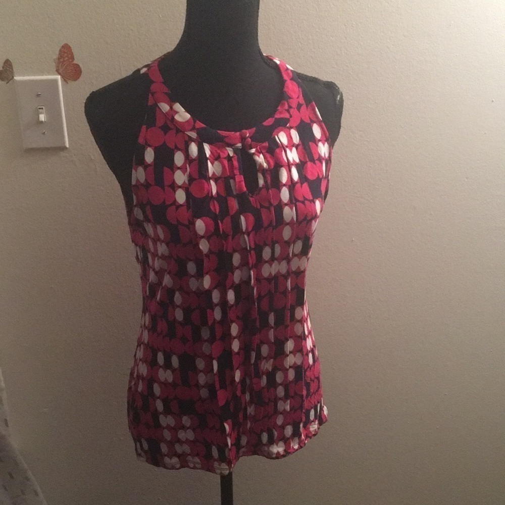 Banana Republic women’s polka dot pink, black and white ribbed blouse​​